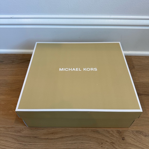 COPY - Michael Kors Willis Wedge Trainer size 5.5 Champagne - Picture 3 of 4